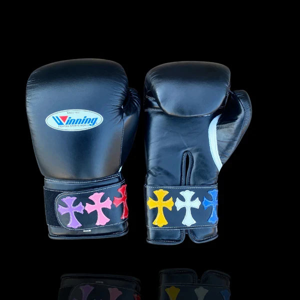 Winning Boxing Gloves Black Chrome Heart Style Velcro