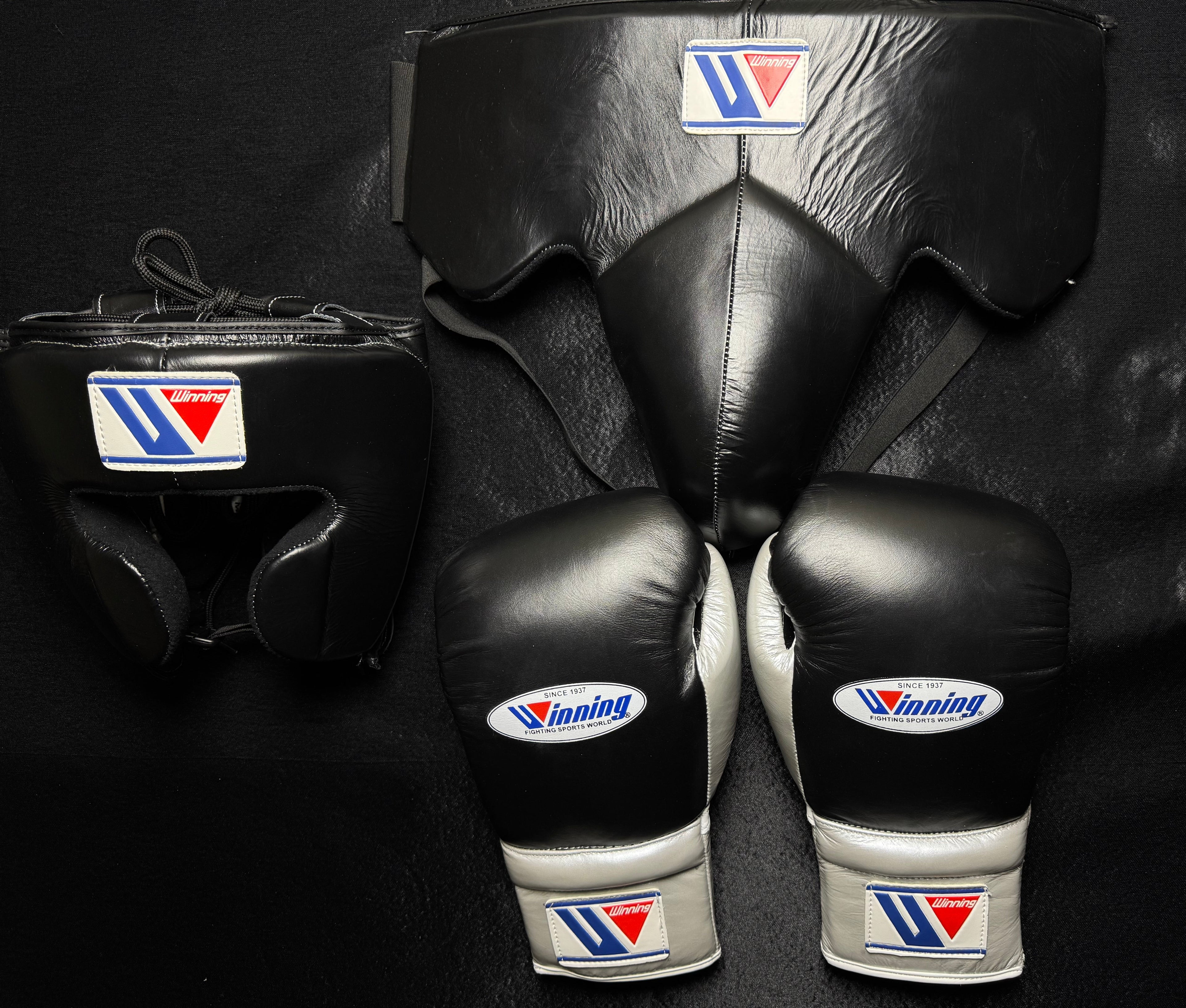 Winning Boxing Set Black/Silver Training Kit