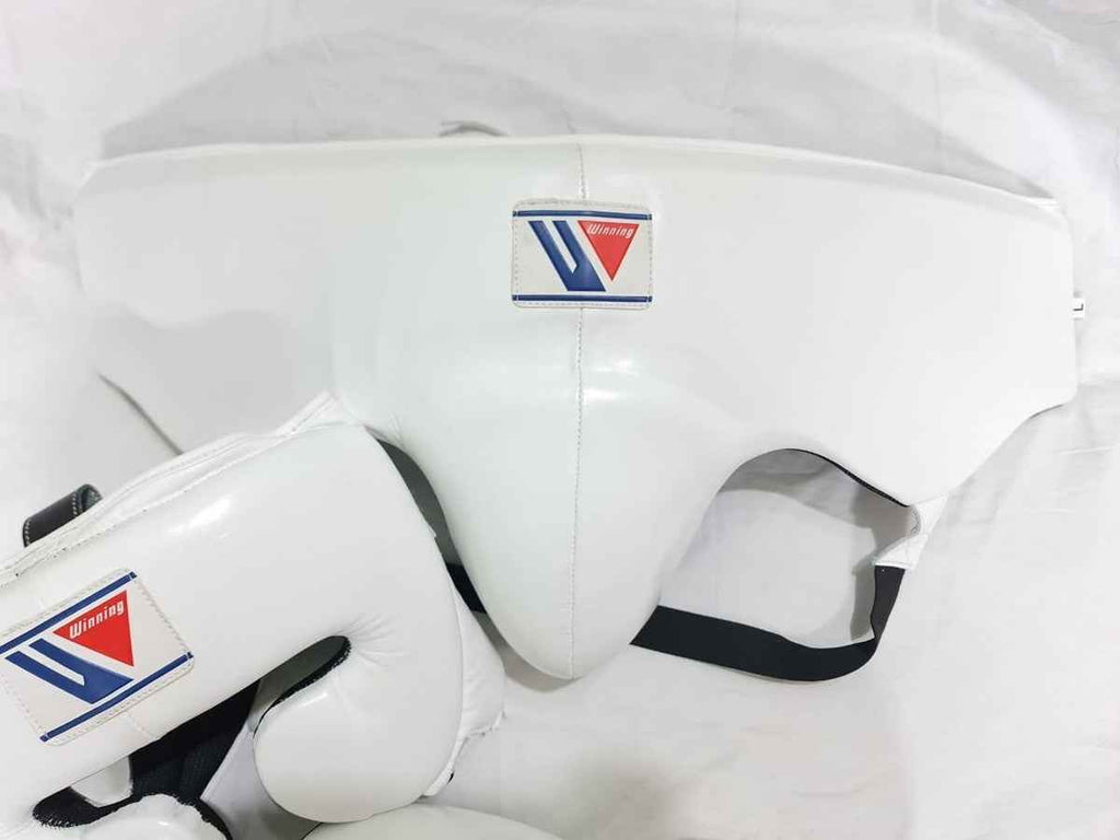 Winning Boxing Set White Training Kit