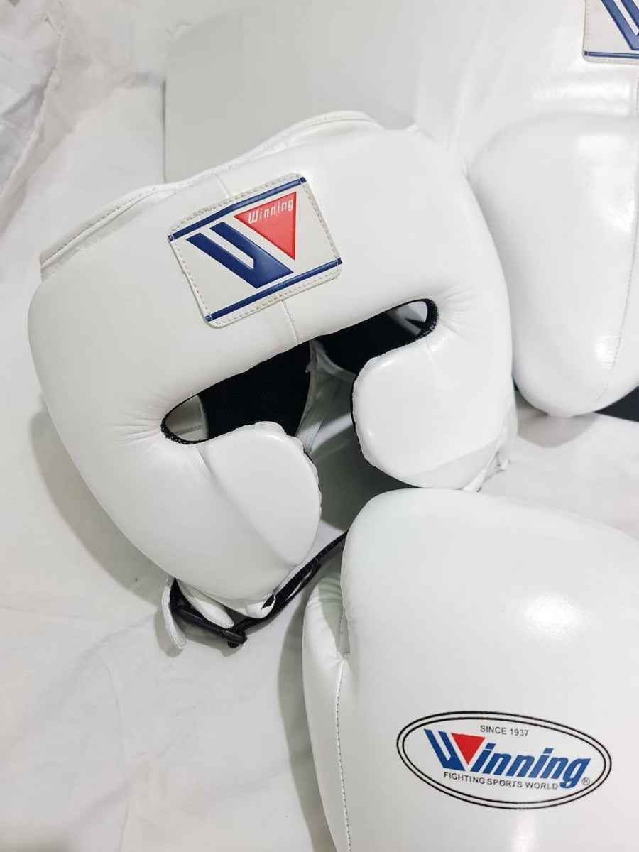 Winning Boxing Set White Training Kit