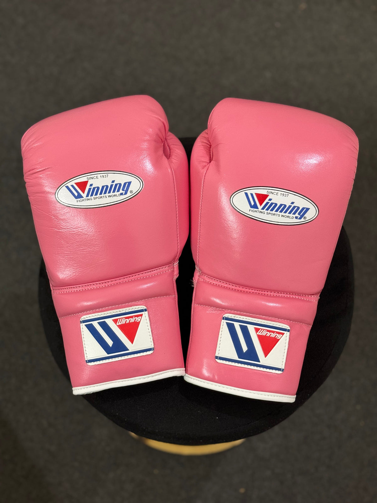Winning Boxing Gloves Pink Lace-Up