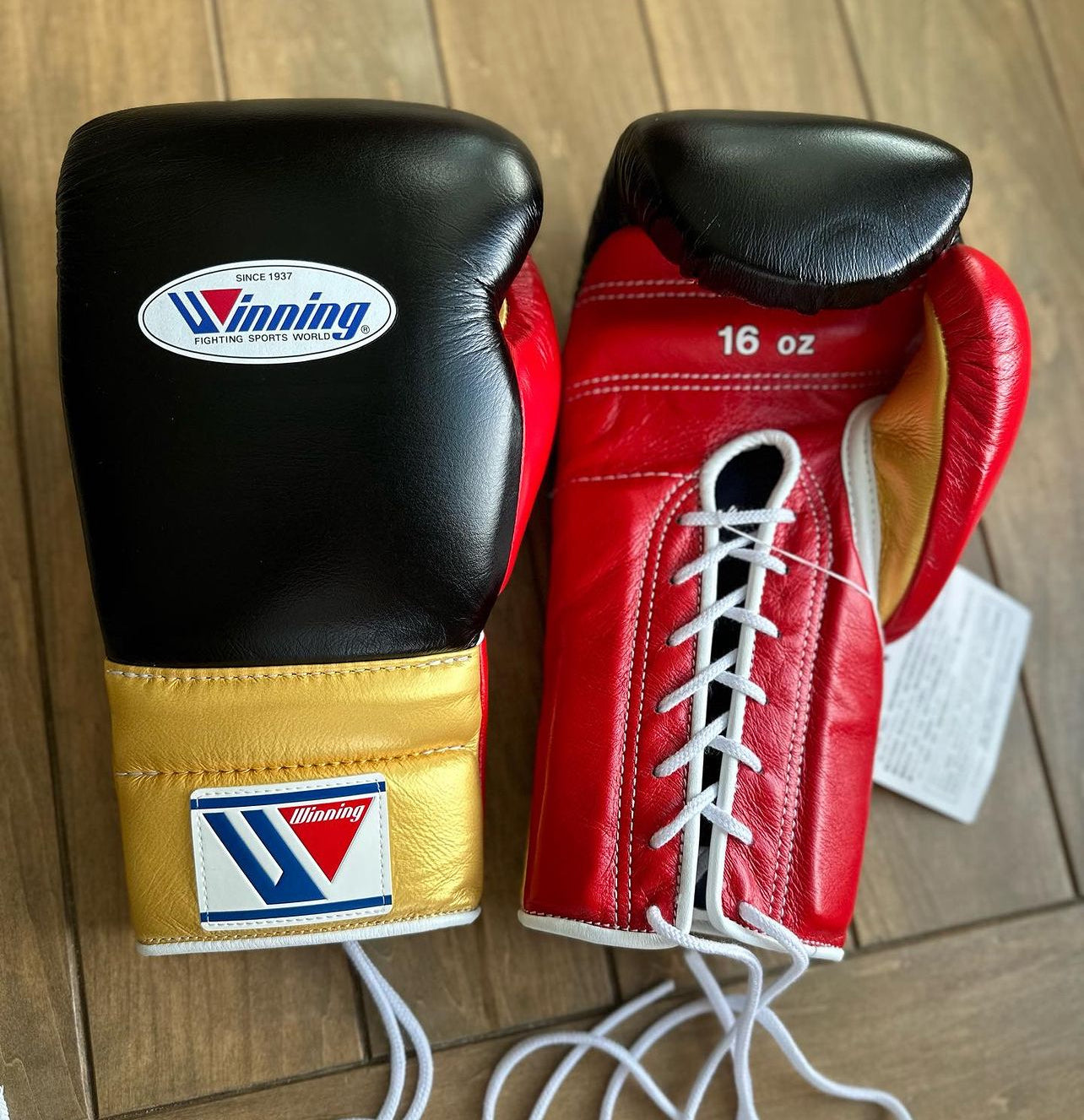 Winning Boxing Gloves Black/Red/Gold Sparring