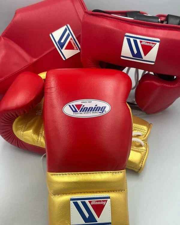 Winning Boxing Set Red/Gold Leather