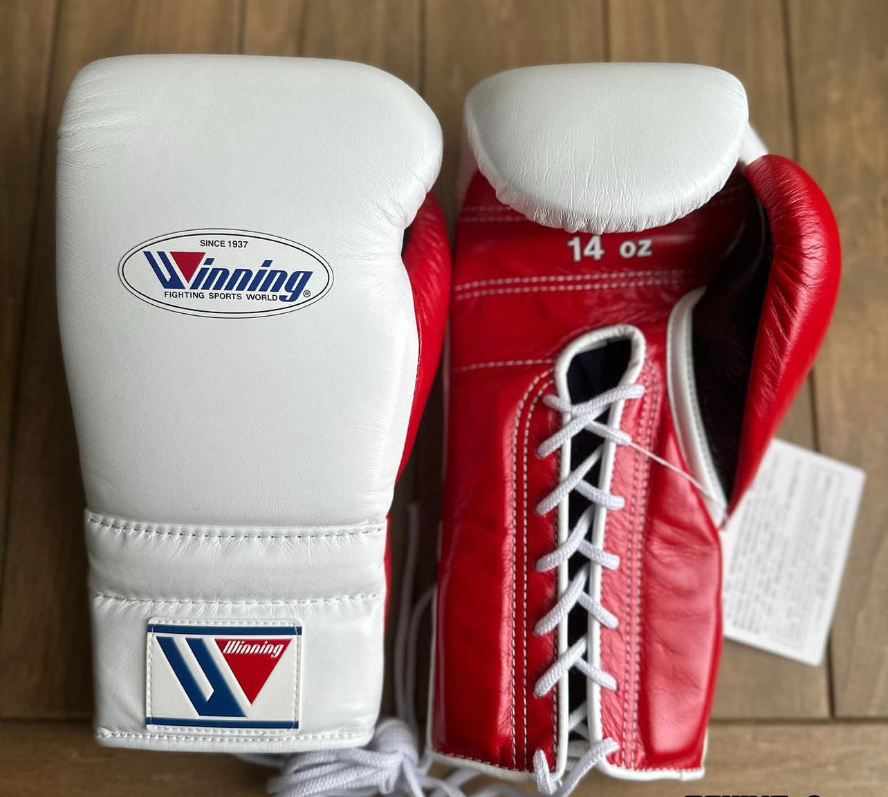 Winning Boxing Gloves White/Red Customization