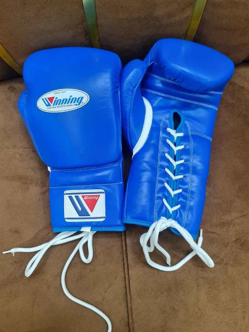Winning Boxing Set Blue/White Leather
