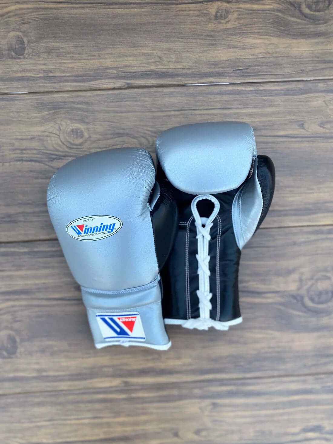 Winning Boxing Gloves Silver/Black Customization