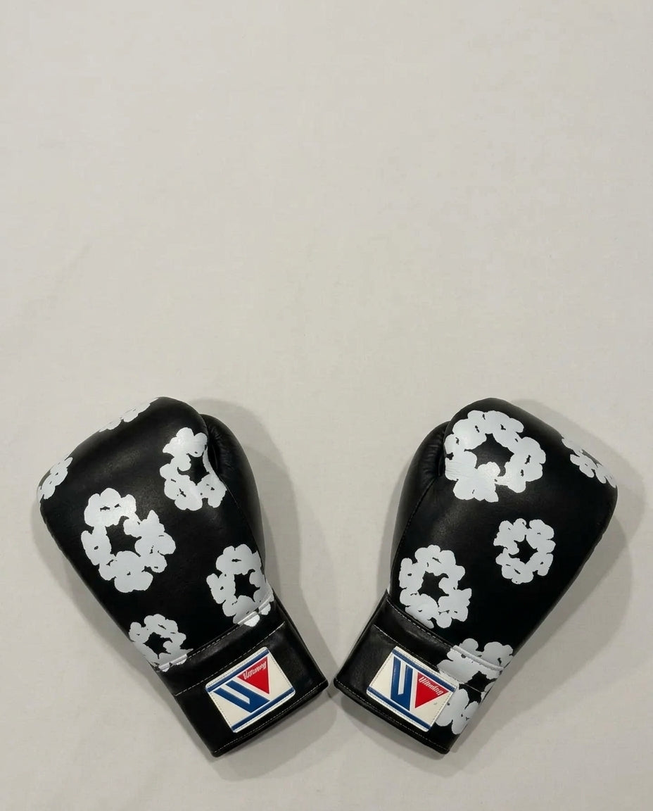 Winning Boxing Set Black/White Leather