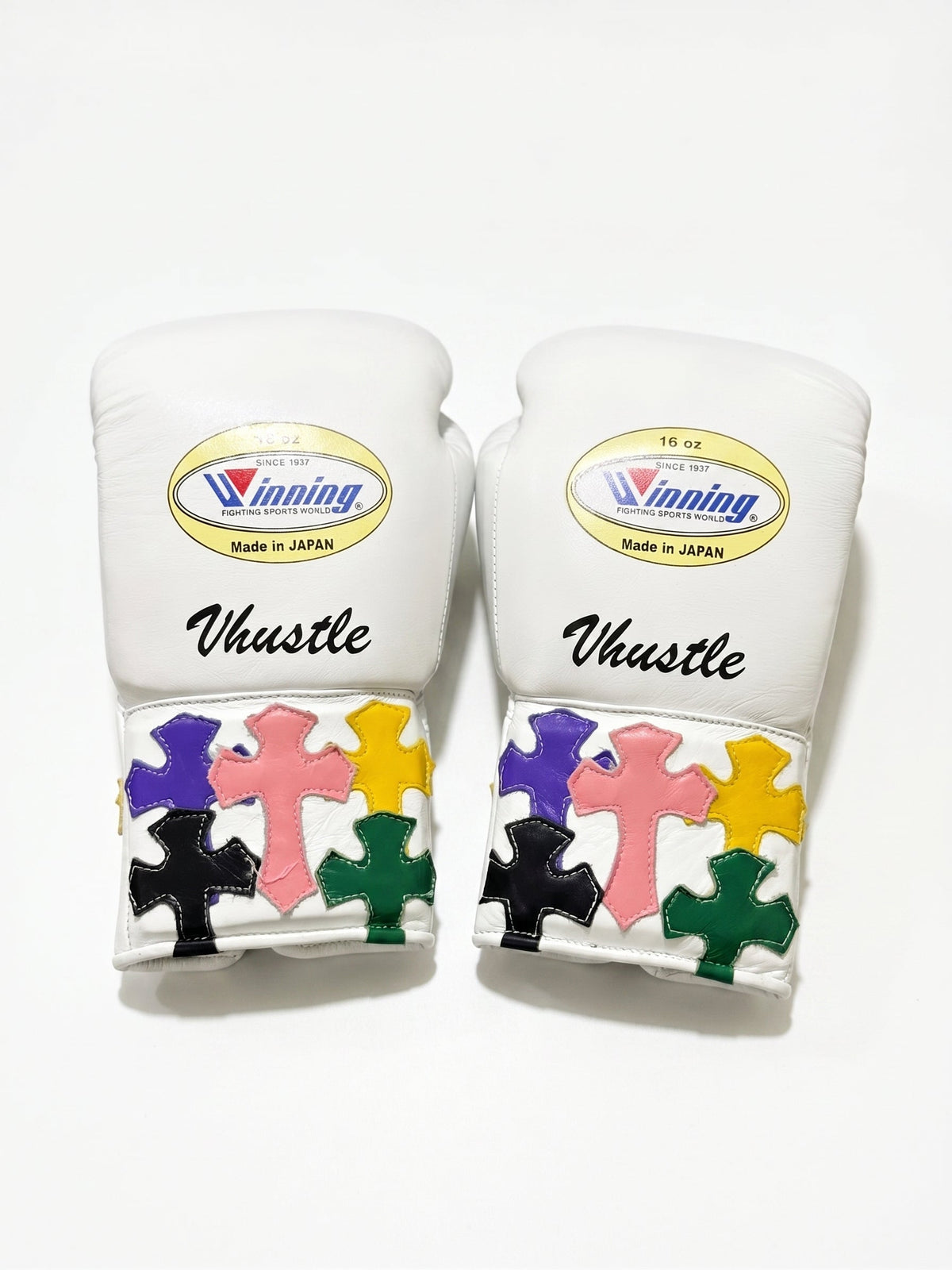 Winning Boxing Gloves White Lace up