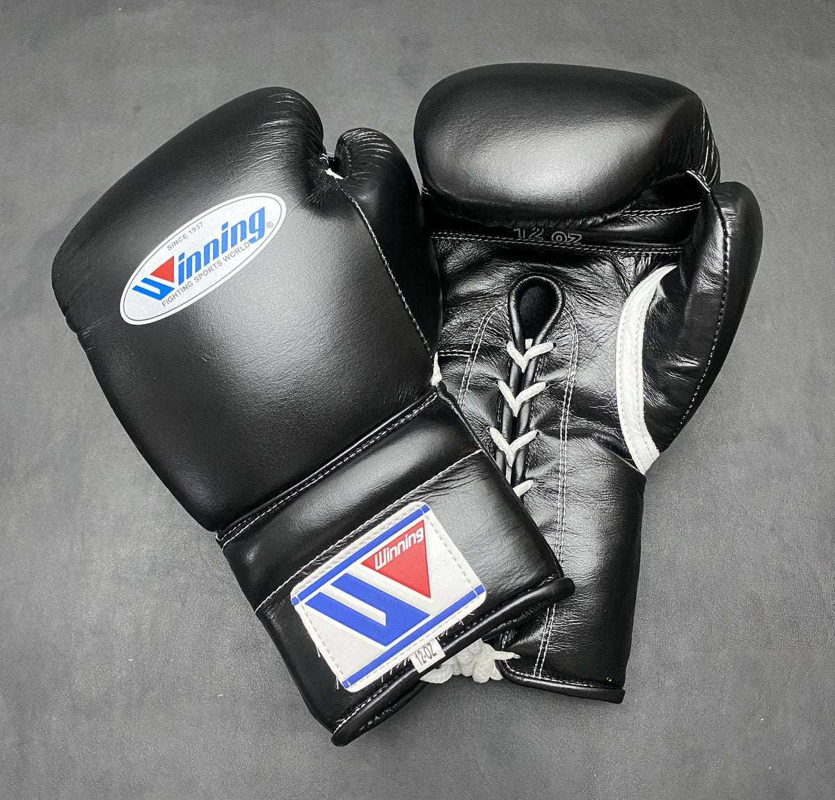 Winning Boxing Set Black Customizable