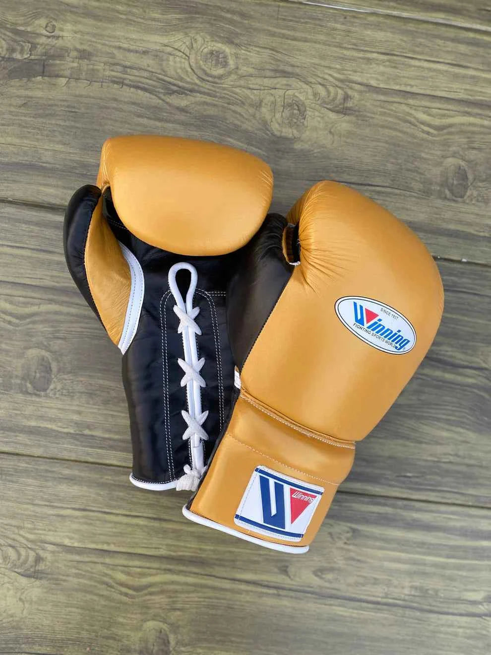 Winning Boxing Set Gold/Black Leather