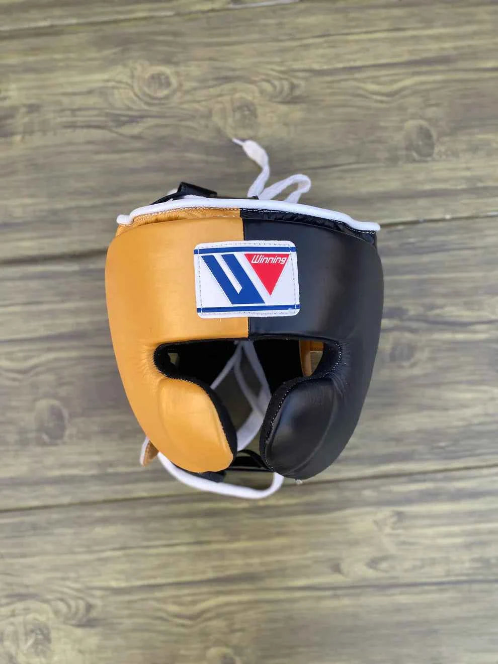 Winning Boxing Set Gold/Black Leather