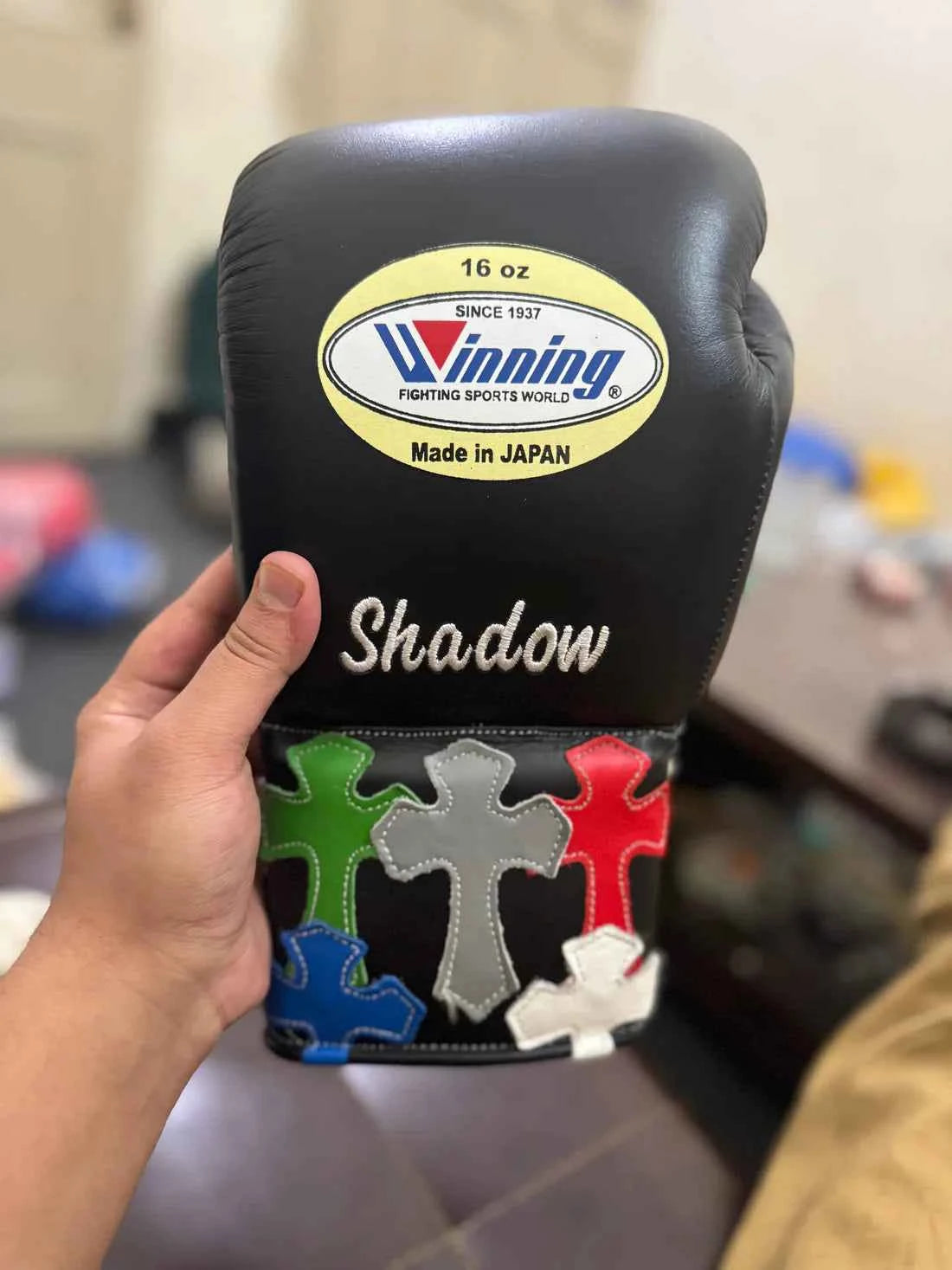 Winning Boxing Gloves Black Chrome Heart Style Sparring