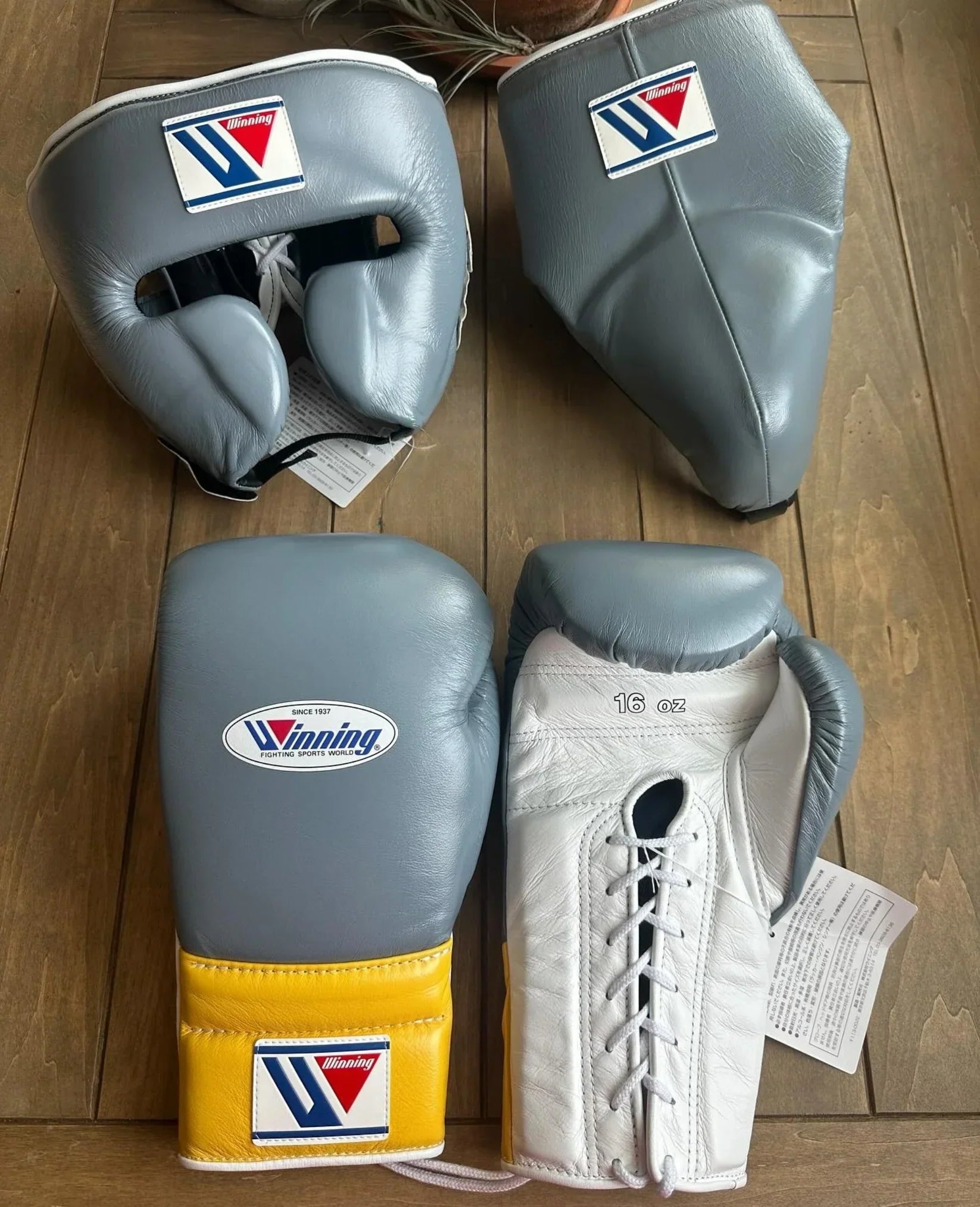 Winning Boxing Gloves Grey/Yellow/White Custom