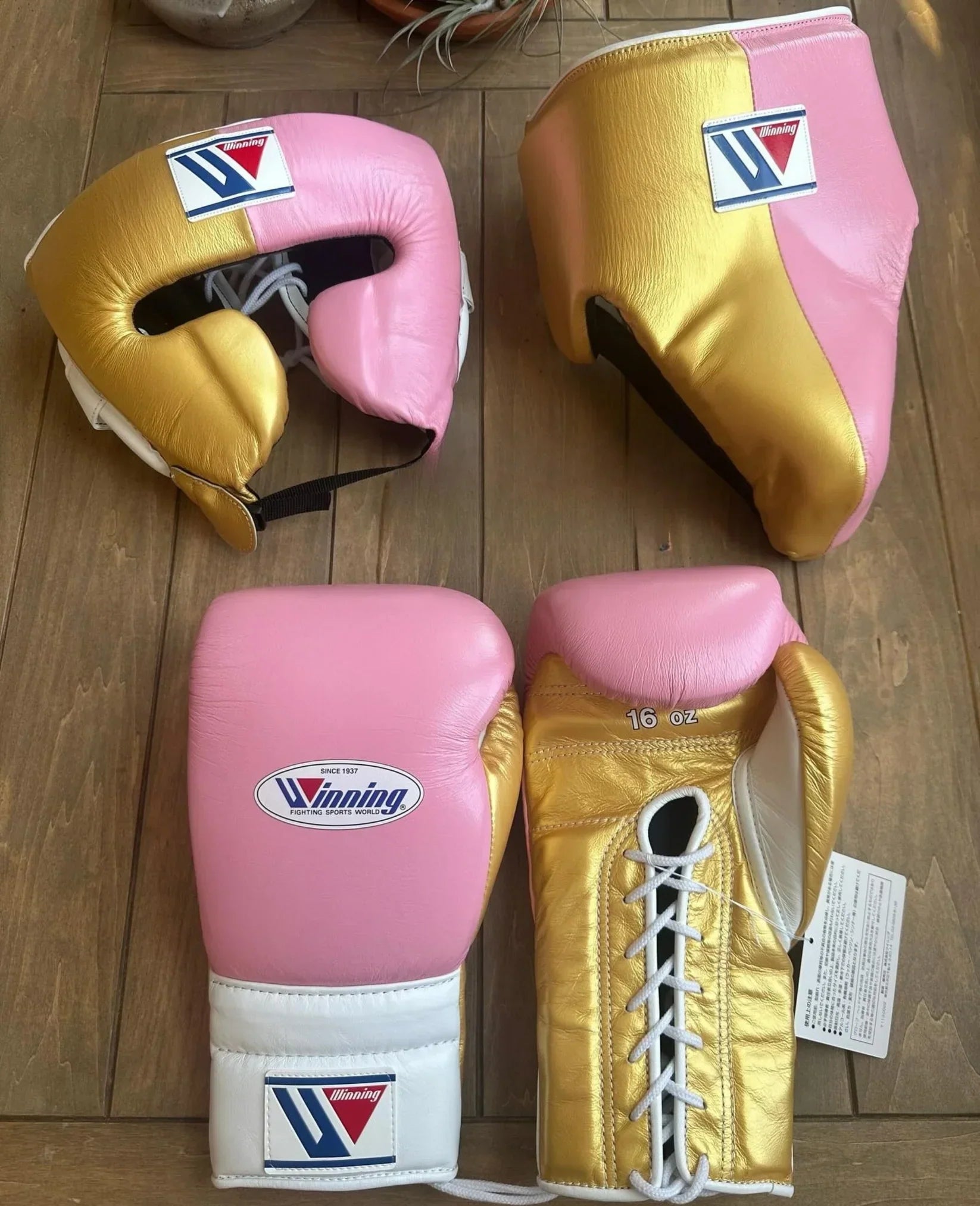 Winning Boxing Set Pink/Gold/White Leather