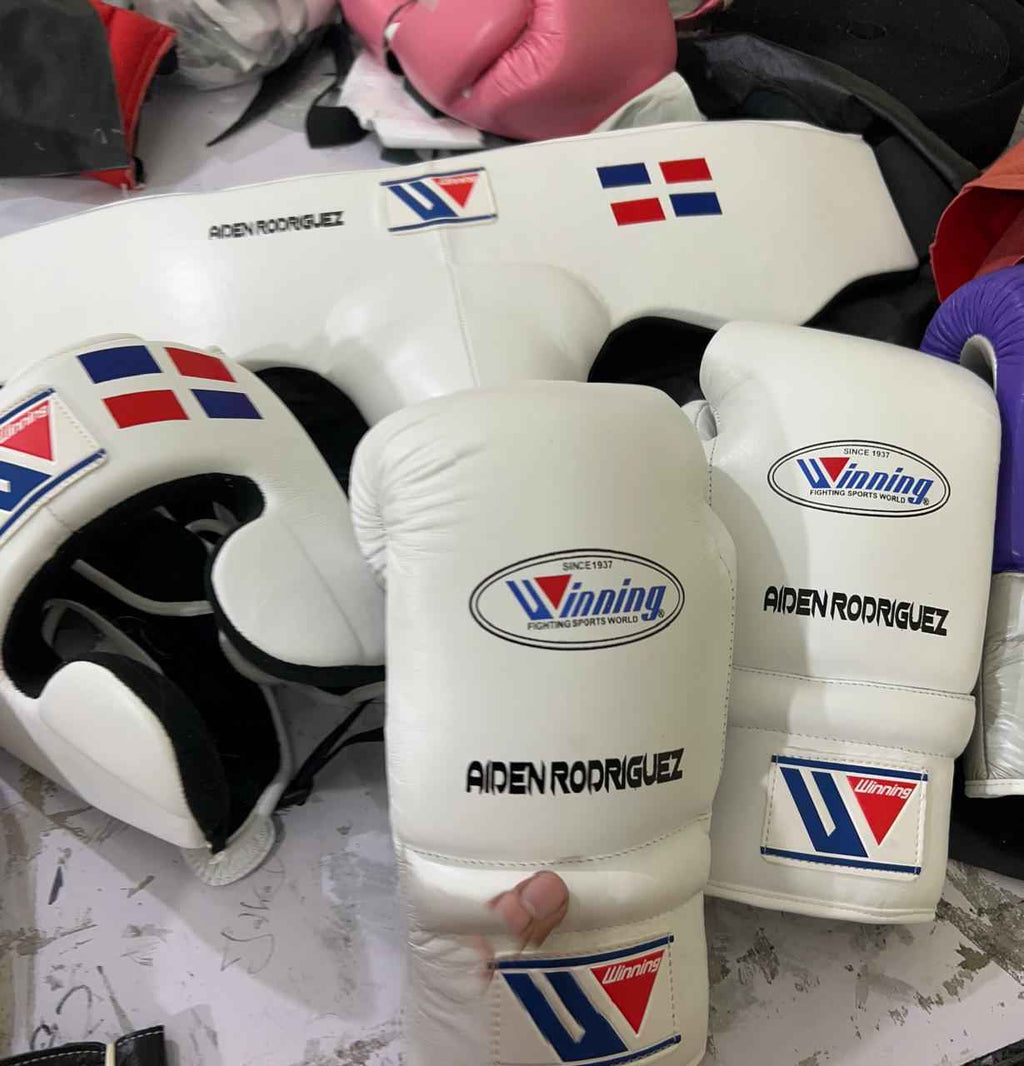 Winning Boxing Gloves White Lace-Up