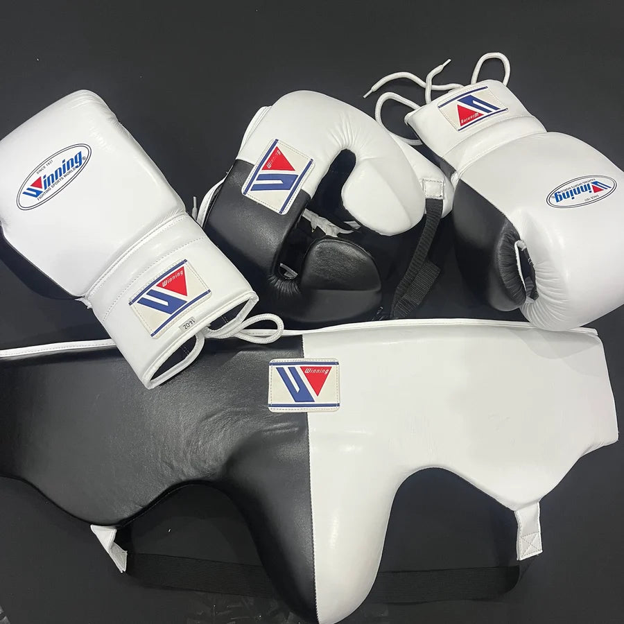 Winning Boxing Set White/Black Leather